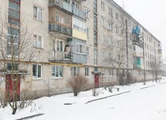 Продам 2-комнатную квартиру, 48.1 м2, городской посёлок Мга, Комсомольский проспект, 64