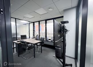 Сдается в аренду офис, 229.5 м2, Санкт-Петербург, Лахтинский проспект, метро Беговая