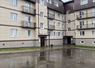 Продаю 2-ком. квартиру, 57.9 м2, Слободской, Советская улица, 47А