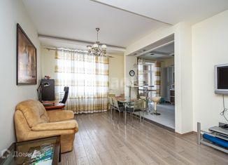 Продаю 3-ком. квартиру, 103 м2, Новосибирск, улица Кирова, 27, улица Кирова