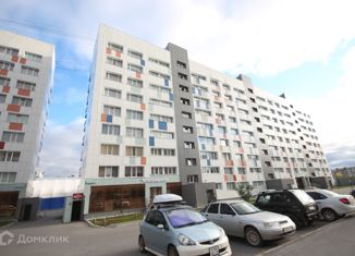 Продам трехкомнатную квартиру, 60.3 м2, Тюменская область, Ленинградский проспект, 4