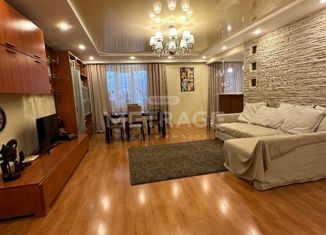 Продаю 4-комнатную квартиру, 92 м2, Новосибирск, улица Федосеева, 2, улица Федосеева