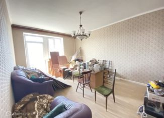 Продаю 2-комнатную квартиру, 56 м2, Москва, улица Хамовнический Вал, 16, метро Спортивная