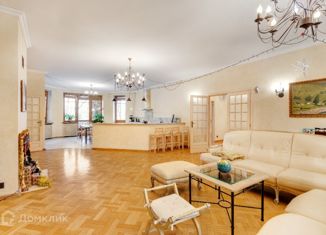 Продается четырехкомнатная квартира, 226 м2, Москва, станция Стрешнево, Сосновая улица, 8с8