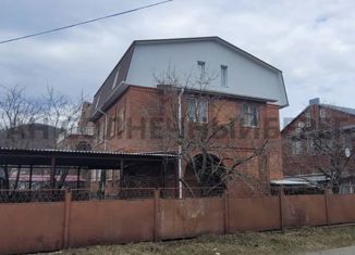 Продается дом, 341.1 м2, поселок городского типа Новомихайловский, Ростовская улица, 18