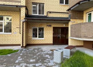 Продам 3-комнатную квартиру, 76 м2, Новгородская область, улица Кочетова, 24А