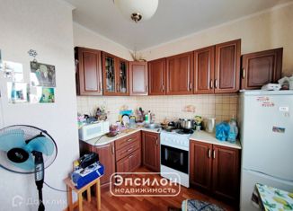 Продам 1-ком. квартиру, 37.2 м2, Курская область, проспект Вячеслава Клыкова, 17