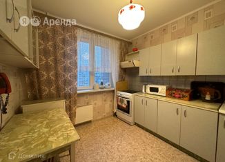 Трехкомнатная квартира в аренду, 72 м2, Москва, Кантемировская улица, 39, район Царицыно