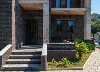 Дом на продажу, 300 м2, село Краевско-Армянское, улица Саят-Нова, 33