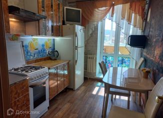 Продам 2-комнатную квартиру, 48.7 м2, поселок Ягодный, Железнодорожная улица, 14