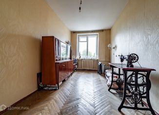 Продажа 3-ком. квартиры, 55 м2, Санкт-Петербург, Среднегаванский проспект, 9, Среднегаванский проспект