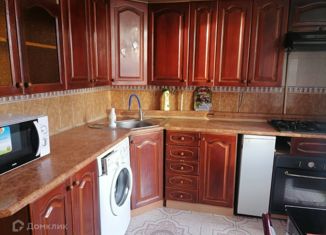 Продажа 3-ком. квартиры, 68 м2, Джанкой, улица Толстого, 13