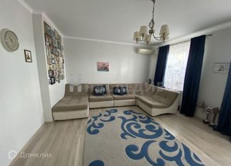 Продам 3-комнатную квартиру, 72.2 м2, Волгодонск, улица Маршала Кошевого, 46