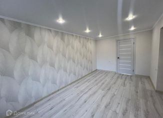 Продам двухкомнатную квартиру, 41.5 м2, Апшеронск, Кооперативная улица, 6