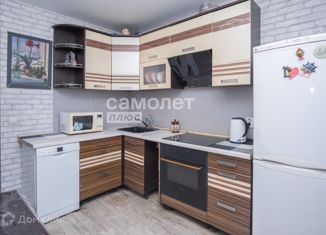 Продаю трехкомнатную квартиру, 67.7 м2, Кемеровская область, улица Авроры, 6