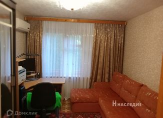 Продам 4-ком. квартиру, 74.5 м2, Белая Калитва, Российская улица, 302