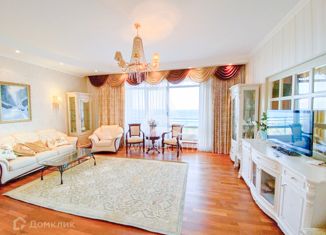 Продается 3-ком. квартира, 154.5 м2, Алушта, Парковая улица, 5