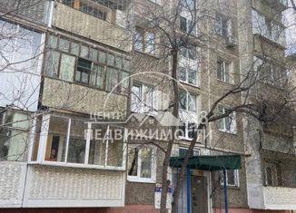 Продается 2-комнатная квартира, 47.3 м2, Иркутск, улица Помяловского, 18