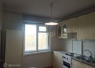 Аренда двухкомнатной квартиры, 53 м2, Челябинская область, улица Братьев Кашириных, 95
