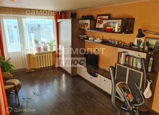 Продается 3-комнатная квартира, 61.7 м2, Камчатский край, улица Красная Сопка, 44