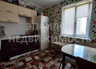 Продам 1-комнатную квартиру, 37.2 м2, Курская область, проспект Вячеслава Клыкова, 9