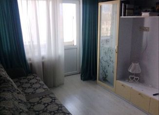 Продам 3-комнатную квартиру, 50 м2, Серов, улица Февральской Революции, 10