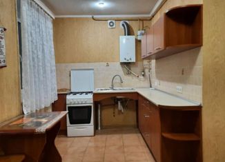 Сдается в аренду 2-ком. квартира, 47 м2, Саки, улица Ленина, 35