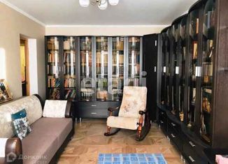 Продаю 3-ком. квартиру, 74 м2, поселок городского типа Солнечный, улица Геологов, 18