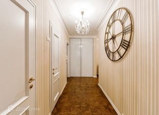 Сдам в аренду трехкомнатную квартиру, 73 м2, Москва, Осенний бульвар, 2, район Крылатское