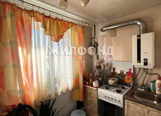 Продаю 3-ком. квартиру, 56.3 м2, село Тросна, улица Ленина, 6