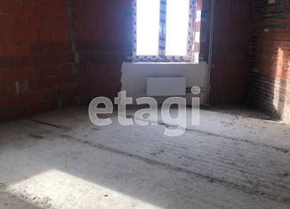 Двухкомнатная квартира на продажу, 56.5 м2, рабочий посёлок Комсомольский, 2-й микрорайон, 33А