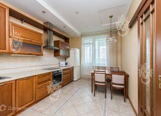 Сдаю 2-комнатную квартиру, 95 м2, Москва, улица Викторенко, 4к1, улица Викторенко