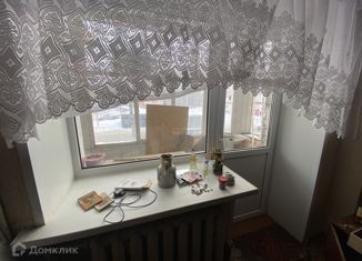 Продаю однокомнатную квартиру, 30 м2, Ижевск, улица имени Репина, 19, жилой район Культбаза