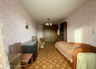 Продам 1-комнатную квартиру, 35 м2, посёлок Стрельна, Орловская улица, 4к1