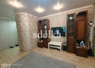 Продается трехкомнатная квартира, 65 м2, Кемеровская область, улица Гайдара, 54