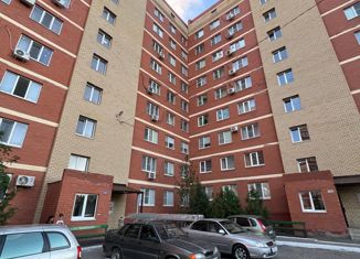 Продажа 3-ком. квартиры, 59 м2, Элиста, 10-й микрорайон, 15к2, 10-й микрорайон