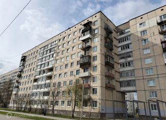 Продается 4-ком. квартира, 74.3 м2, Ленинградская область, проспект Ленина, 75