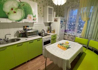 Продается трехкомнатная квартира, 63 м2, Оренбургская область, улица Маршала Жукова, 7