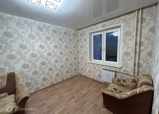 Продам 2-ком. квартиру, 48 м2, Курган, 7-й микрорайон, 7, Заозёрный район