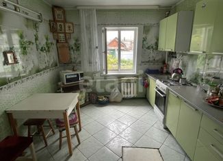 Продам дом, 78 м2, поселок городского типа Полотняный Завод, улица Ленина