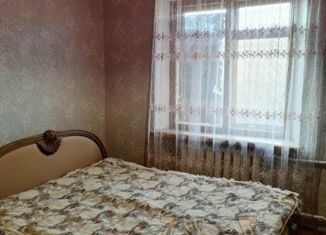 Сдача в аренду 3-ком. квартиры, 60 м2, Аксай, Садовая улица, 2