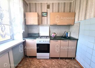 Продается 2-ком. квартира, 42.2 м2, Волгоградская область, улица Луговского, 4