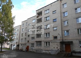 Продам 2-комнатную квартиру, 52 м2, Вологодская область, улица Кирова, 38