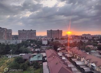 Продаю 2-ком. квартиру, 60 м2, Краснодар, Митинская улица, 21, Митинская улица