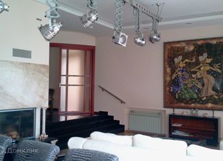 Продажа дома, 700 м2, деревня Веледниково