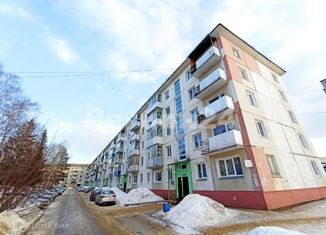 Продаю 1-ком. квартиру, 32 м2, Зеленогорск, улица Строителей, 8