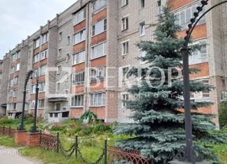 Трехкомнатная квартира на продажу, 56.9 м2, Буй, улица Островского, 38