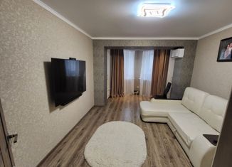 Продается двухкомнатная квартира, 64 м2, Ростовская область, улица Северный Массив, 1