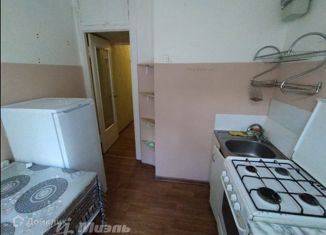 Продам 1-ком. квартиру, 35 м2, Ялта, улица Блюхера, 10