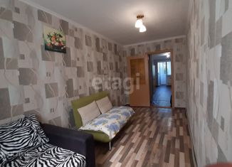 2-комнатная квартира на продажу, 43 м2, поселок городского типа Новофёдоровка, улица Героев, 11